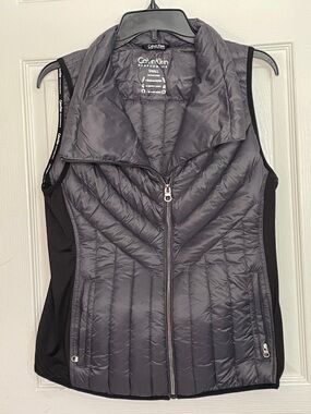 Calvin Klein Quilted Charcoal Gray Lightweight Vest. Size S